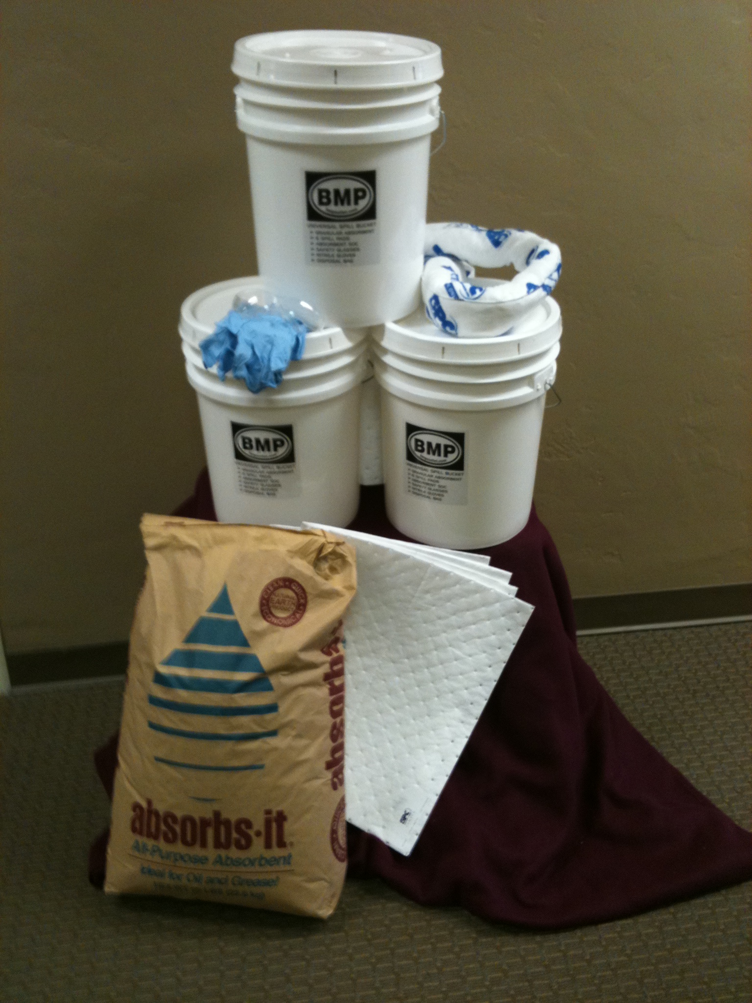 BMP Outlet's Oil Only Spill Bucket (BMP-SBKT-O) BMP Outlet's Oil Only Spill Bucket (BMP-SBKT-O)